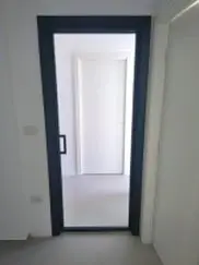 Installazione di infissi in alluminio a taglio termico ad alta efficienza energetica, progettati e montati a Copertino da Copertininfissi.